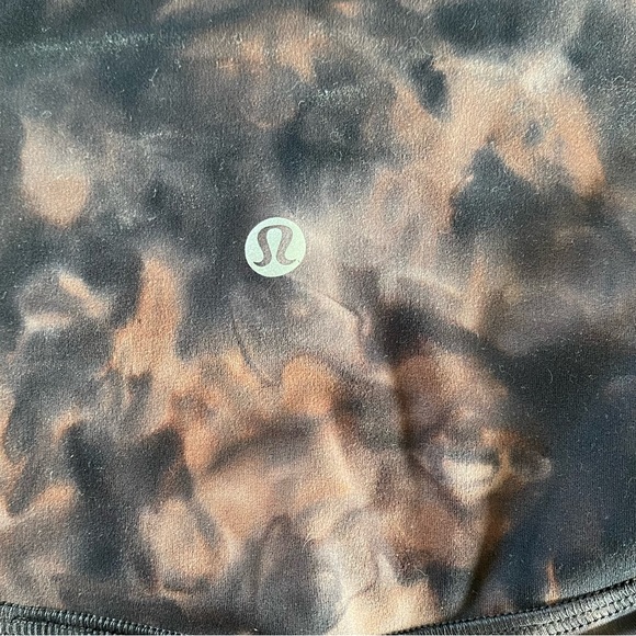 Brand new w/ tags Lululemon Align leggings size 20 blue/grey/pink tie dye color - Picture 5 of 5